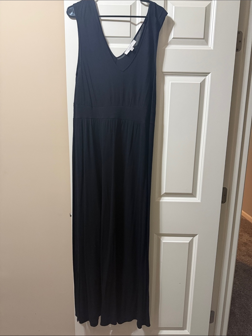 LOFT Black V-Neck Sleeveless Maxi Dress